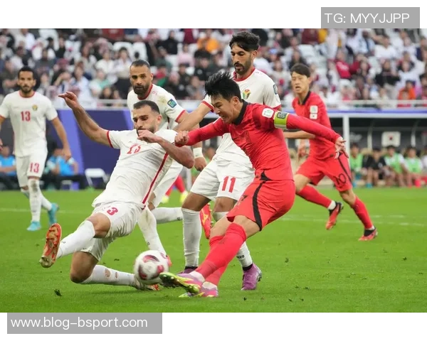 伊拉克足球队与巴林队激战正酣谁能在友谊赛中笑到最后