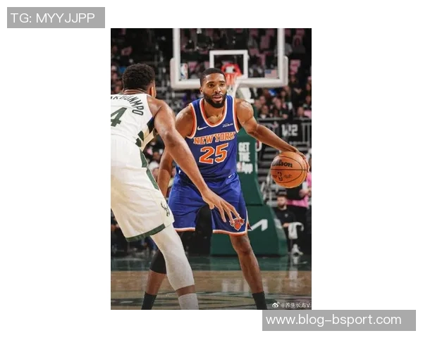 字母哥领衔雄鹿对决尼克斯谁能在这场激战中笑到最后