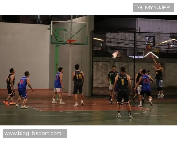 广州风云组合迎战基多实力较量展现篮球激情与团队默契